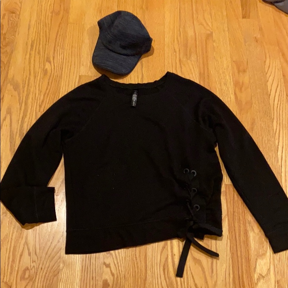 Cute tie side sweatshirt